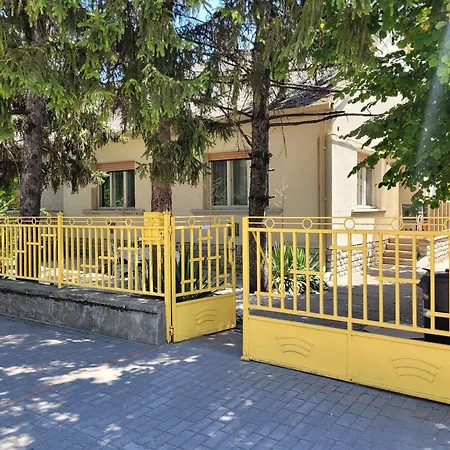 民宿 Open Vendeghaz