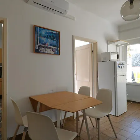 Open Vendeghaz Homestay *