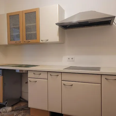 Open Vendeghaz Homestay