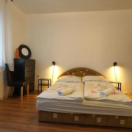 Homestay Open Vendeghaz *